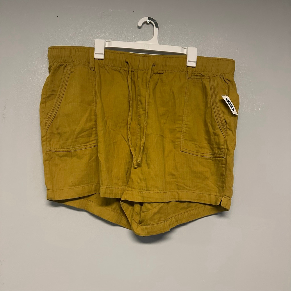 Old Navy Mustard Cargo Shorts
